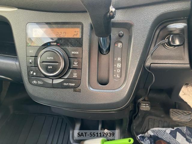 Suzuki WAGON R 2013-06 8102821-15