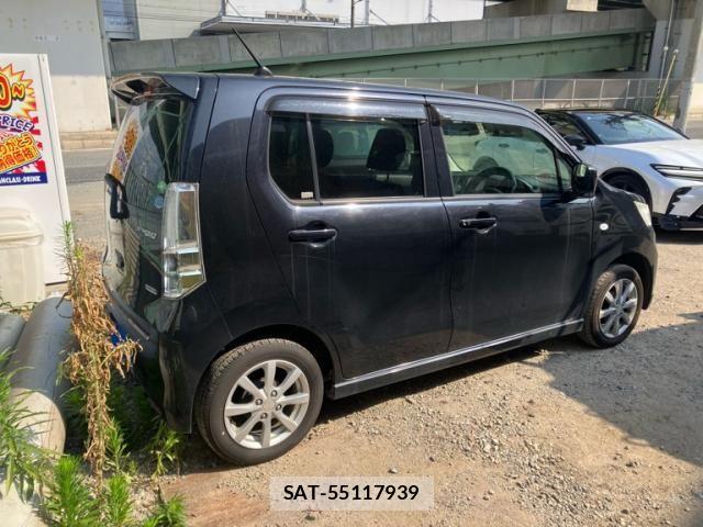 Suzuki WAGON R 2013-06 8102821-2