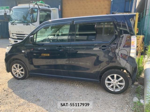 Suzuki WAGON R 2013-06 8102821-3