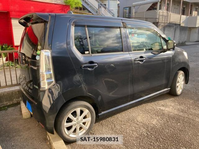 Suzuki WAGON R 2013-09 8102818-3
