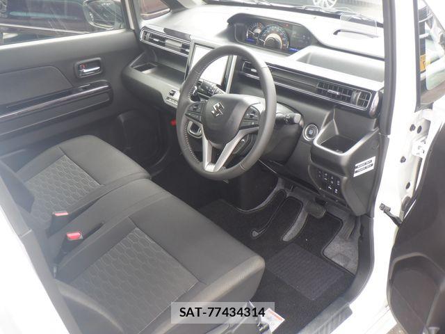 Suzuki WAGON R 2025-11 8133100-9