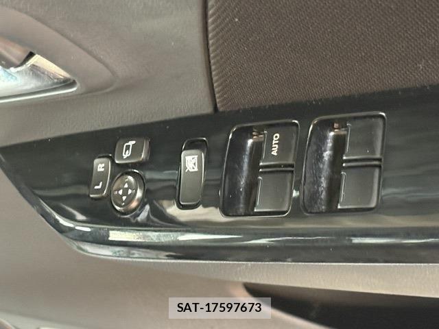 Suzuki WAGON R 2015-07 8133103-15