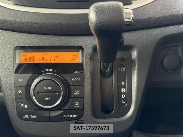 Suzuki WAGON R 2015-07 8133103-26