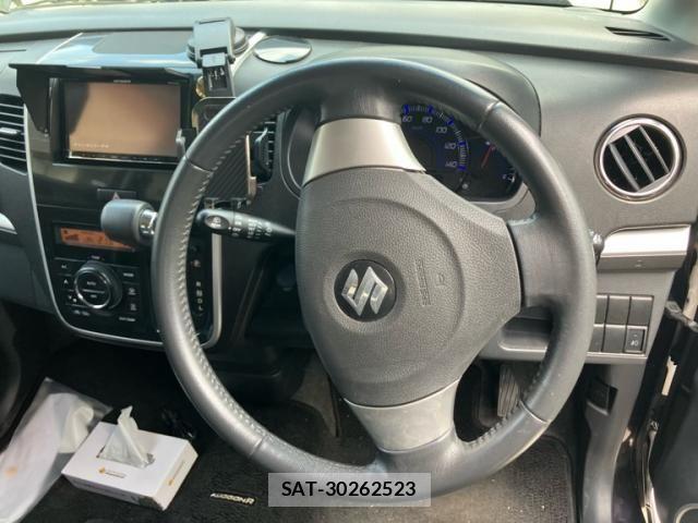 Suzuki WAGON R 2010-12 8211098-17