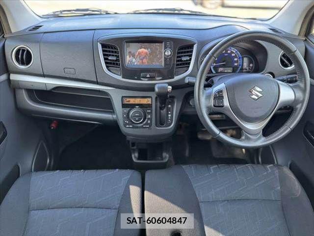Suzuki WAGON R 2016-03 8211090-1