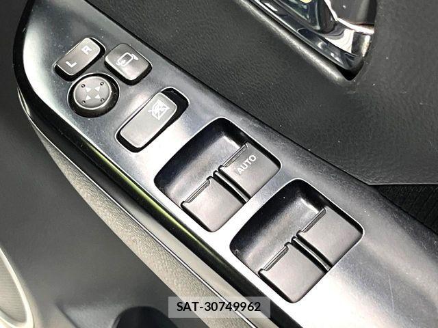 Suzuki WAGON R 2009-09 8211096-6