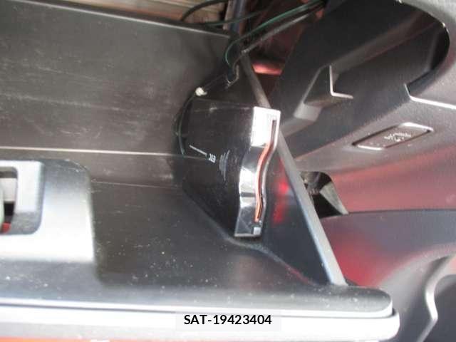 Suzuki WAGON R 2014-01 8211091-25