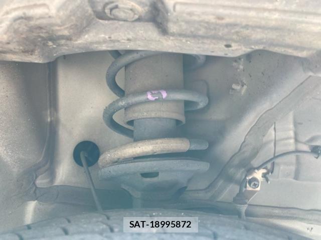 Suzuki WAGON R 2015-10 8211097-9