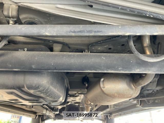 Suzuki WAGON R 2015-10 8211097-11