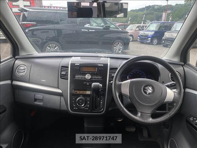 Suzuki WAGON R 2011-11 8211095-8