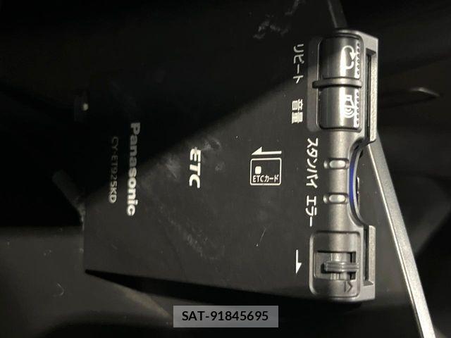 Suzuki WAGON R 2018-11 8232477-7