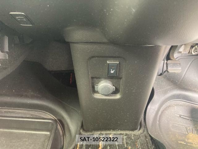 Suzuki WAGON R 2017-07 8232478-24