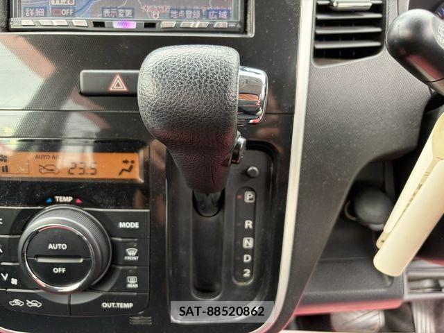 Suzuki WAGON R 2009-11 8232482-18