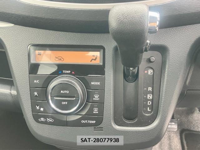 Suzuki WAGON R 2014-08 8232480-16