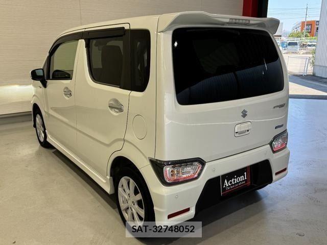 Suzuki WAGON R 2020-02 8247209-3