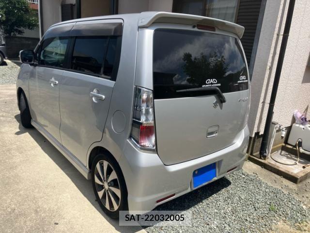 Suzuki WAGON R 2009-07 8247210-3