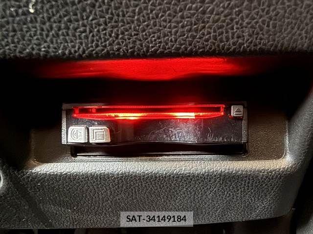 Suzuki WAGON R 2018-12 8318199-5