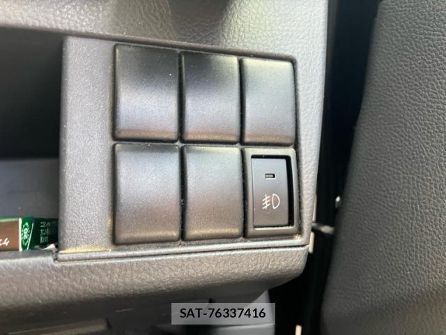Suzuki WAGON R 2012-03 8318198-12