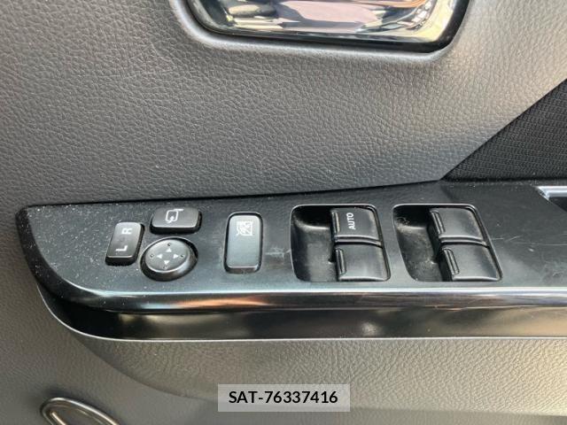 Suzuki WAGON R 2012-03 8318198-13