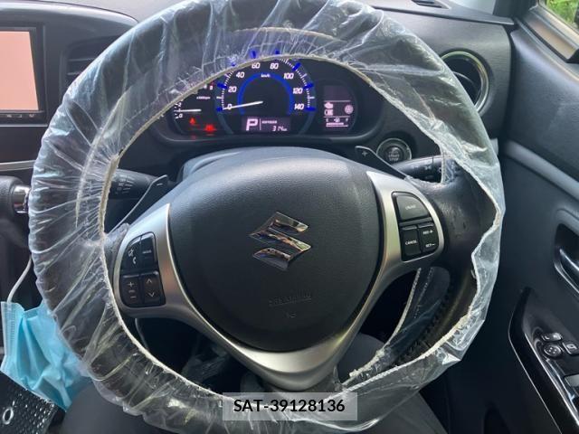 Suzuki WAGON R 2015-12 8318212-15