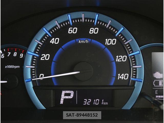 Suzuki WAGON R 2015-01 8318208-11