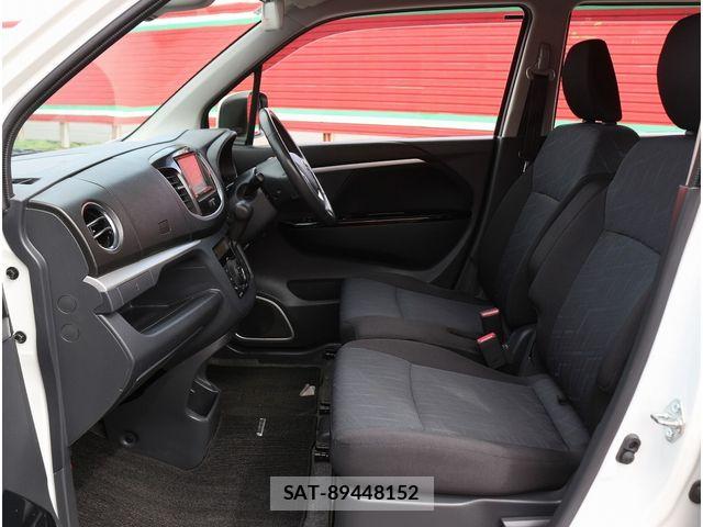 Suzuki WAGON R 2015-01 8318208-18