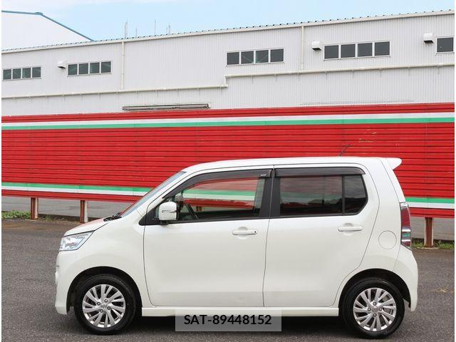 Suzuki WAGON R 2015-01 8318208-28