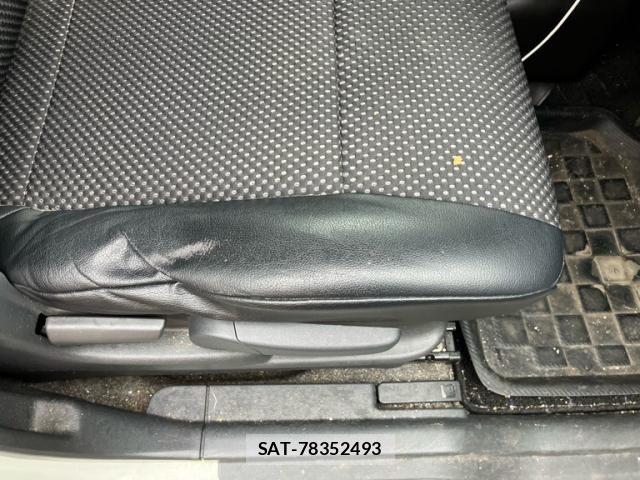 Suzuki WAGON R 2010-12 8318213-11