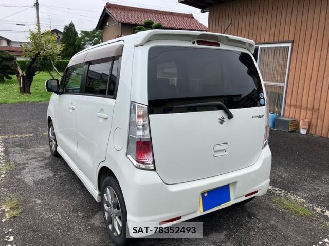 Suzuki WAGON R 2010-12 8318213-4