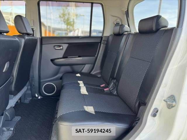 Suzuki WAGON R 2011-10 8318211-17