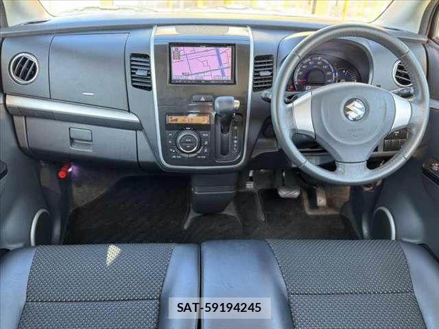 Suzuki WAGON R 2011-10 8318211-1