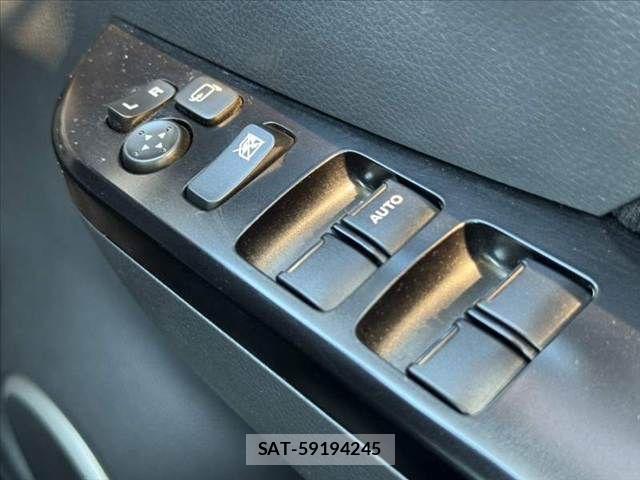 Suzuki WAGON R 2011-10 8318211-24
