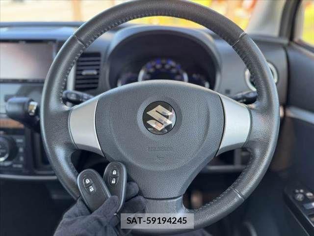 Suzuki WAGON R 2011-10 8318211-3