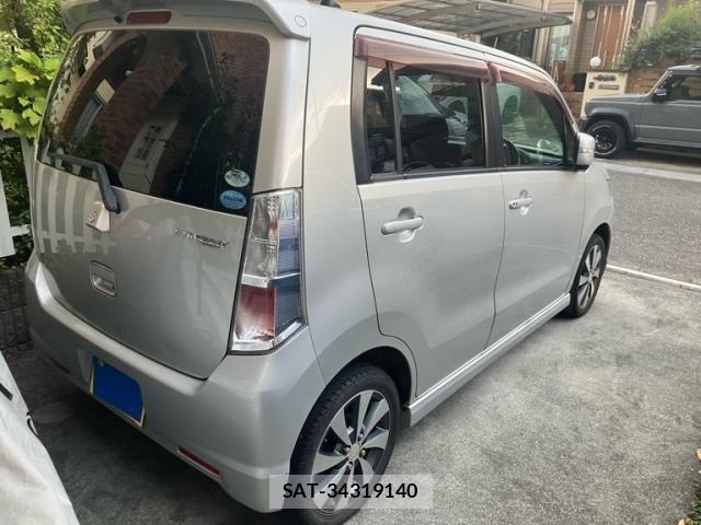 Suzuki WAGON R 2011-10 8338565-6