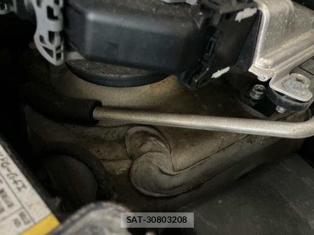 Suzuki WAGON R 2015-08 8338566-24