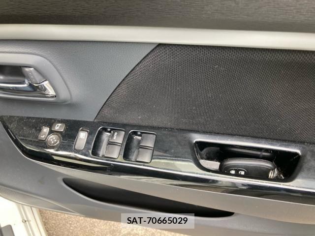 Suzuki WAGON R 2013-12 8338564-9