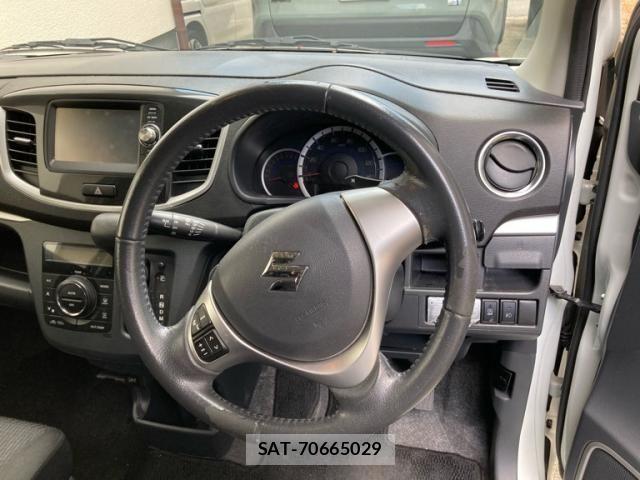 Suzuki WAGON R 2013-12 8338564-10