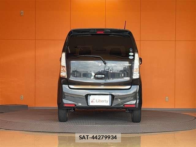 Suzuki WAGON R 2016-01 8369870-11