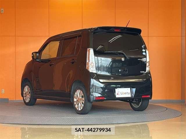Suzuki WAGON R 2016-01 8369870-12