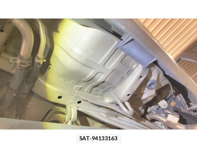 Suzuki WAGON R 2013-09 8369880-24