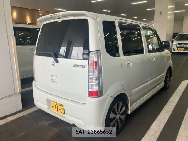 Suzuki WAGON R 2007-08 8369878-2