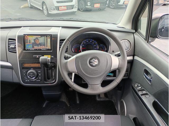 Suzuki WAGON R 2012-05 8415956-7