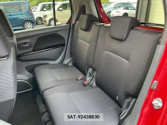 Suzuki WAGON R 2013-08 8415960-12