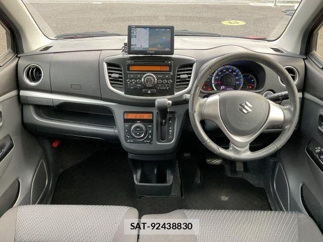 Suzuki WAGON R 2013-08 8415960-1