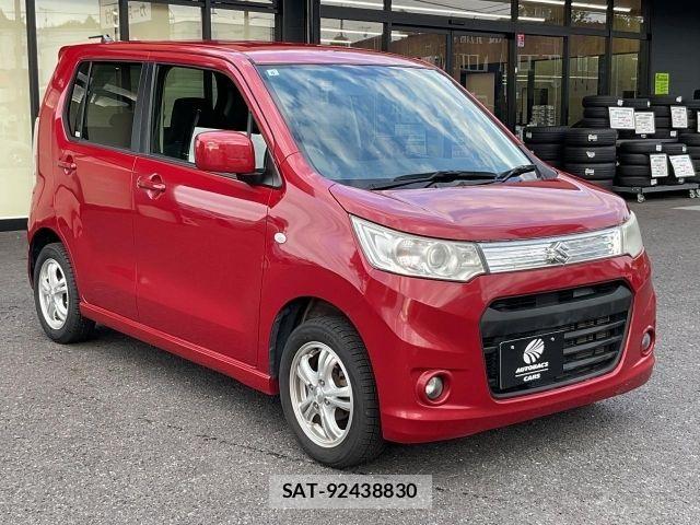 Suzuki WAGON R 2013-08 8415960-6