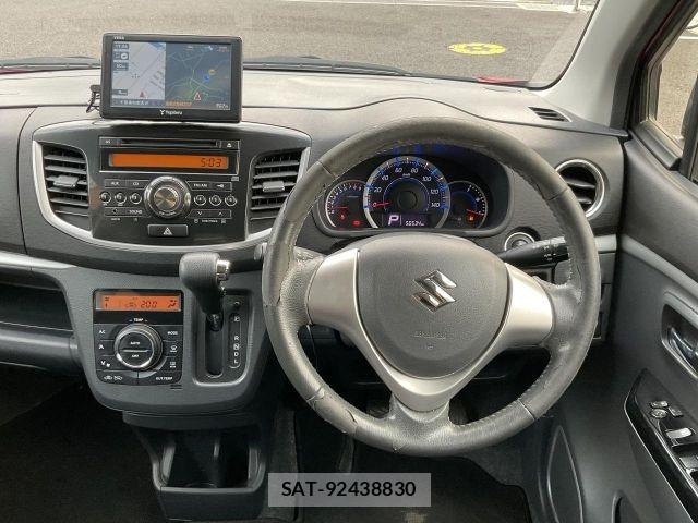 Suzuki WAGON R 2013-08 8415960-7