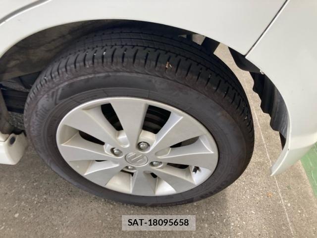 Suzuki WAGON R 2010-11 8415970-5