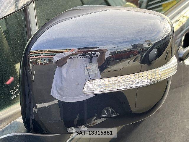 Suzuki WAGON R 2015-12 8415949-24