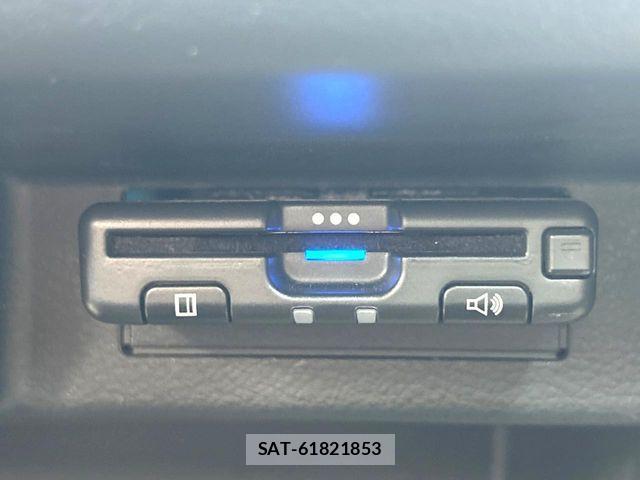 Suzuki WAGON R 2012-10 8528303-4