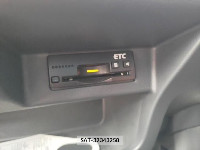 Suzuki WAGON R 2013-11 8528302-17